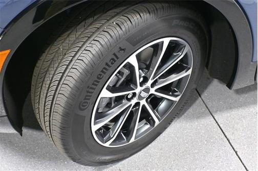 2025 Cadillac XT4 Sport