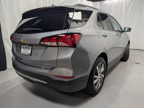 Sterling Gray Metallic 2024 Chevrolet Equinox LT
