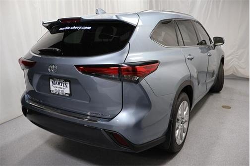 2023 Toyota Highlander Limited