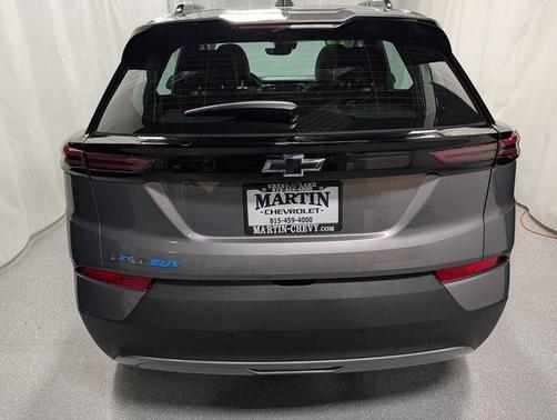 Gray Ghost Metallic 2023 Chevrolet Bolt EUV Premier