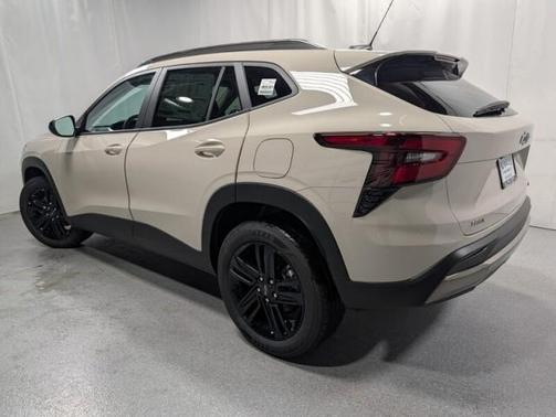 White Sand 2026 Chevrolet Trax ACTIV