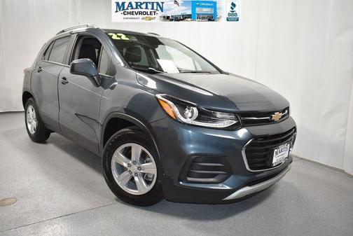 Shadow Gray Metallic 2022 Chevrolet Trax LT