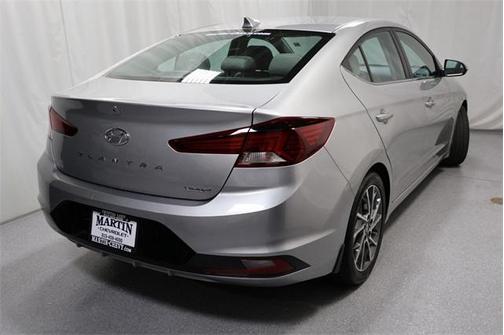 2020 Hyundai ELANTRA Limited