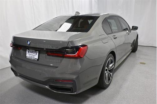 2022 BMW 750 i xDrive