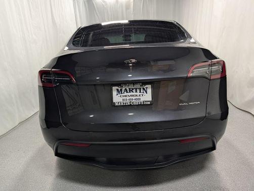 Stealth Gray 2024 Tesla Model Y Long Range