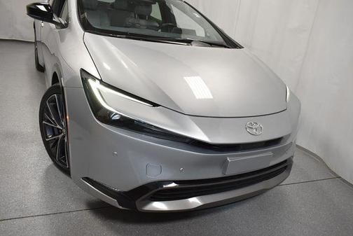 CUTTING EDGE 2024 Toyota Prius XLE