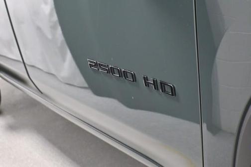 2026 Chevrolet Silverado 2500 ZR2