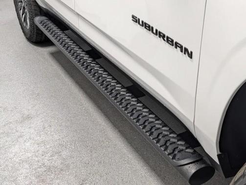 Summit White 2027 Chevrolet Suburban Z71