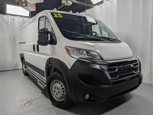 Bright White Clearcoat 2025 RAM ProMaster 2500 Base