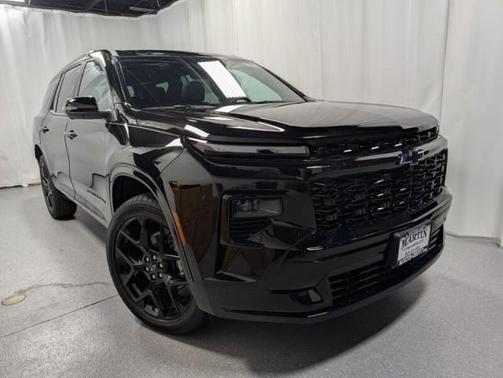 Mosaic Black Metallic 2026 Chevrolet Traverse RS