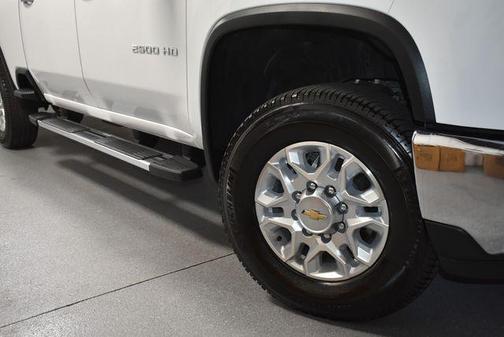 Summit White 2026 Chevrolet Silverado 2500 LTZ