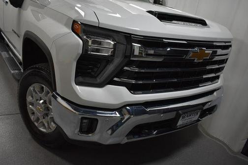 Summit White 2026 Chevrolet Silverado 2500 LTZ