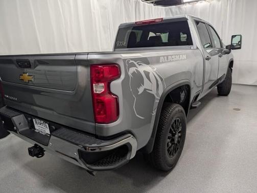 Sterling Gray Metallic 2026 Chevrolet Silverado 2500 WT