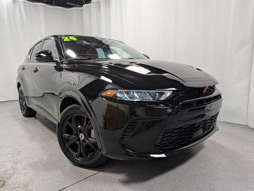 8 BALL 2024 Dodge Hornet R/T Plus