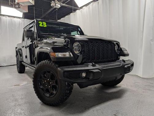 2023 Jeep Gladiator Sport