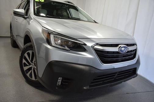 Ice Silver Metallic 2020 Subaru Outback Premium