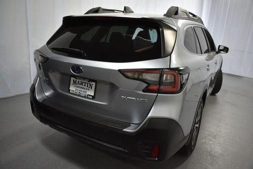 Ice Silver Metallic 2020 Subaru Outback Premium