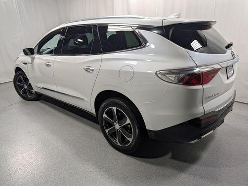 White Frost Tri-Coat 2022 Buick Enclave Essence