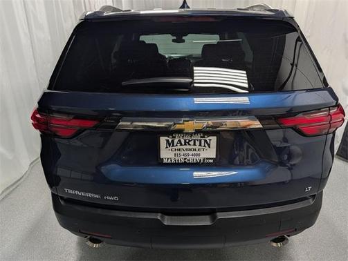 2022 Chevrolet Traverse LT Cloth
