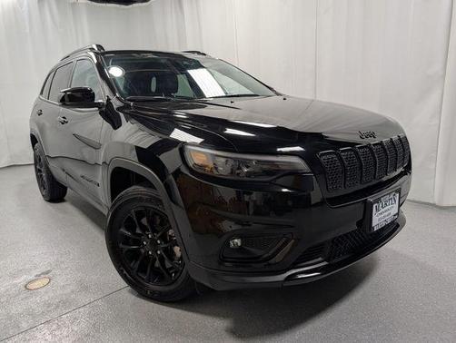Diamond Black 2023 Jeep Cherokee Altitude Lux