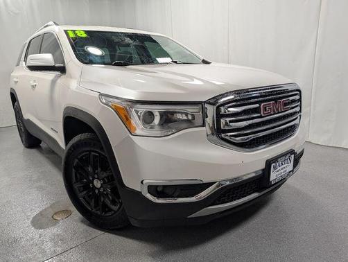 White Frost Tri-Coat 2018 GMC Acadia SLT-1