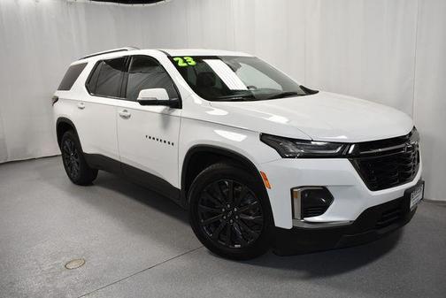 Summit White 2023 Chevrolet Traverse RS