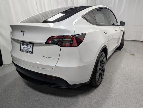 2025 Tesla Model Y Long Range
