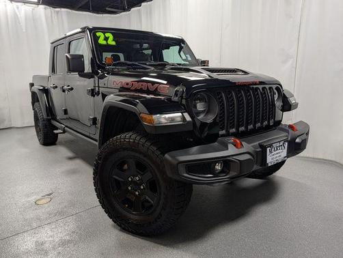 Black Clearcoat 2022 Jeep Gladiator Mojave