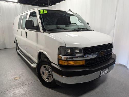 Summit White 2025 Chevrolet Express 2500 Work Van