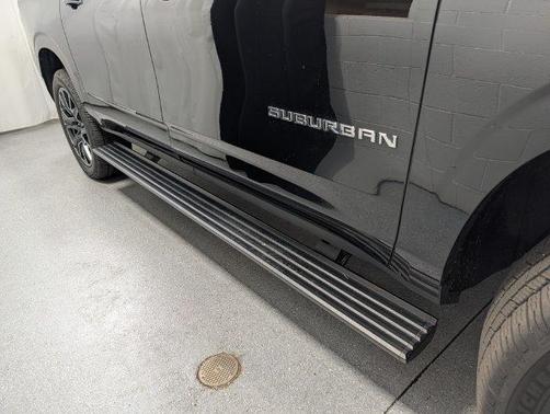 Black 2023 Chevrolet Suburban Premier