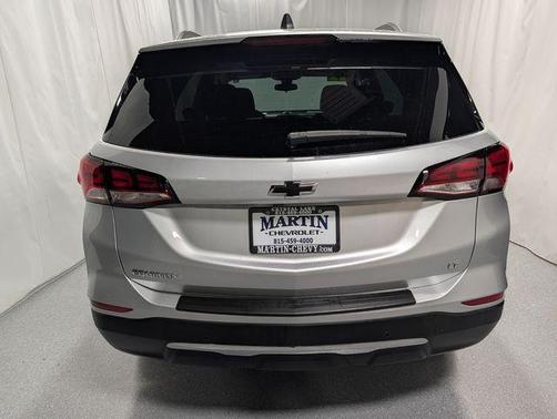 Silver Ice Metallic 2022 Chevrolet Equinox 1LT