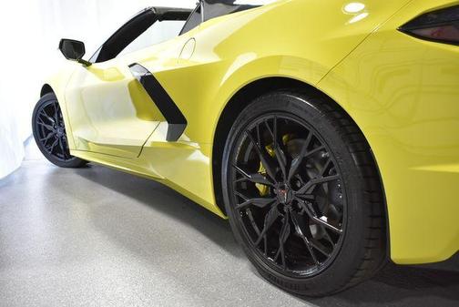 Accelerate Yellow Metallic 2023 Chevrolet Corvette Stingray w/3LT