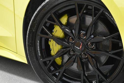 Accelerate Yellow Metallic 2023 Chevrolet Corvette Stingray w/3LT