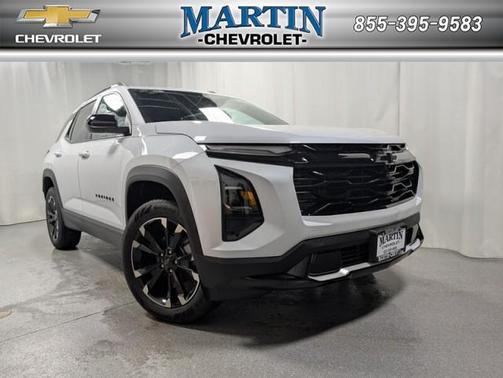 Polar White 2026 Chevrolet Equinox RS