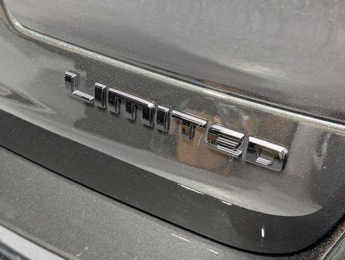 Rocky Mountain Pearlcoat 2024 Jeep Grand Cherokee L Limited