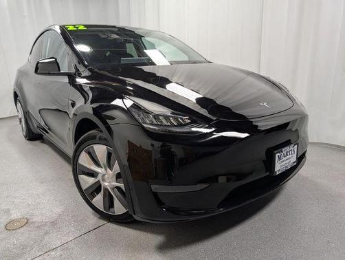 Black 2022 Tesla Model Y Long Range
