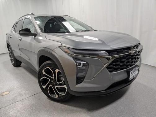 Sterling Gray Metallic 2026 Chevrolet Trax 2RS