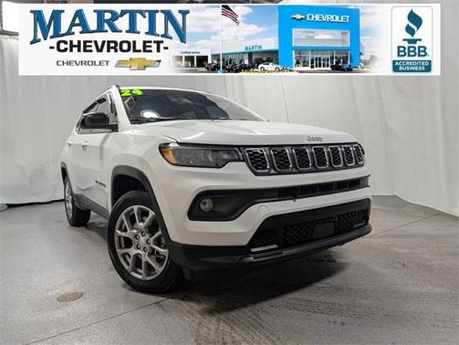 2024 Jeep Compass Latitude Lux