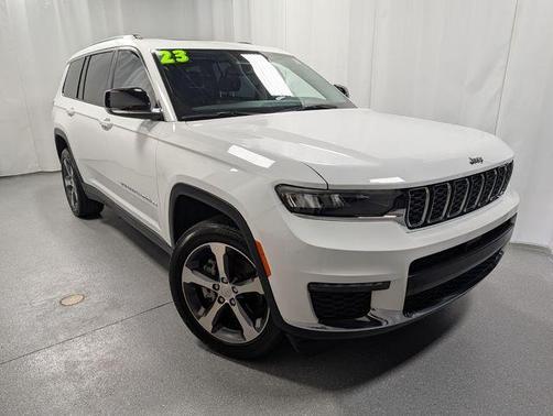 Bright White Clearcoat 2023 Jeep Grand Cherokee L Limited