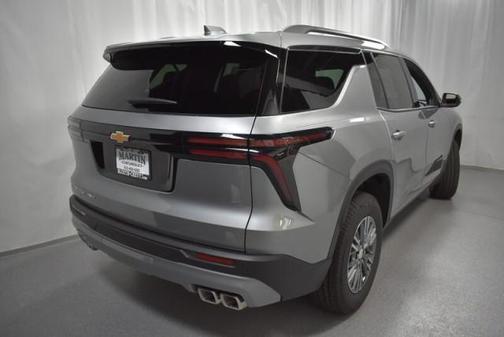 Sterling Gray Metallic 2026 Chevrolet Traverse LT