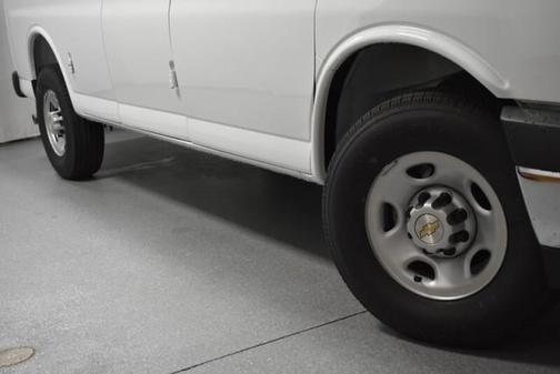 Summit White 2026 Chevrolet Express 2500 Work Van