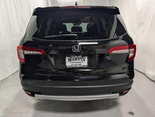 2022 Honda Pilot Touring 8-Passenger