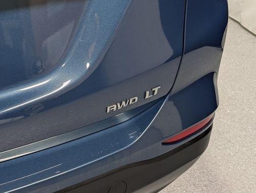 Lakeshore Blue Metallic 2024 Chevrolet Equinox LT