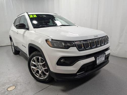 Bright White Clearcoat 2022 Jeep Compass Latitude Lux