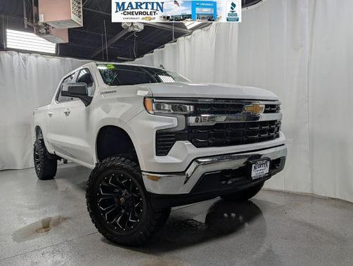 2025 Chevrolet Silverado 1500 LT