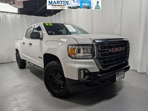 Summit White 2022 GMC Canyon AT4 w/Cloth