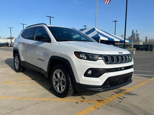2025 Jeep Compass Latitude
