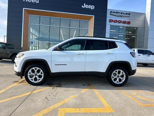 2025 Jeep Compass Latitude