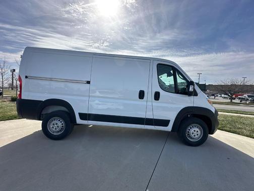 2025 RAM ProMaster 1500 Low Roof