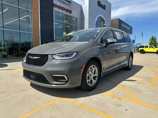 2023 Chrysler Pacifica Limited